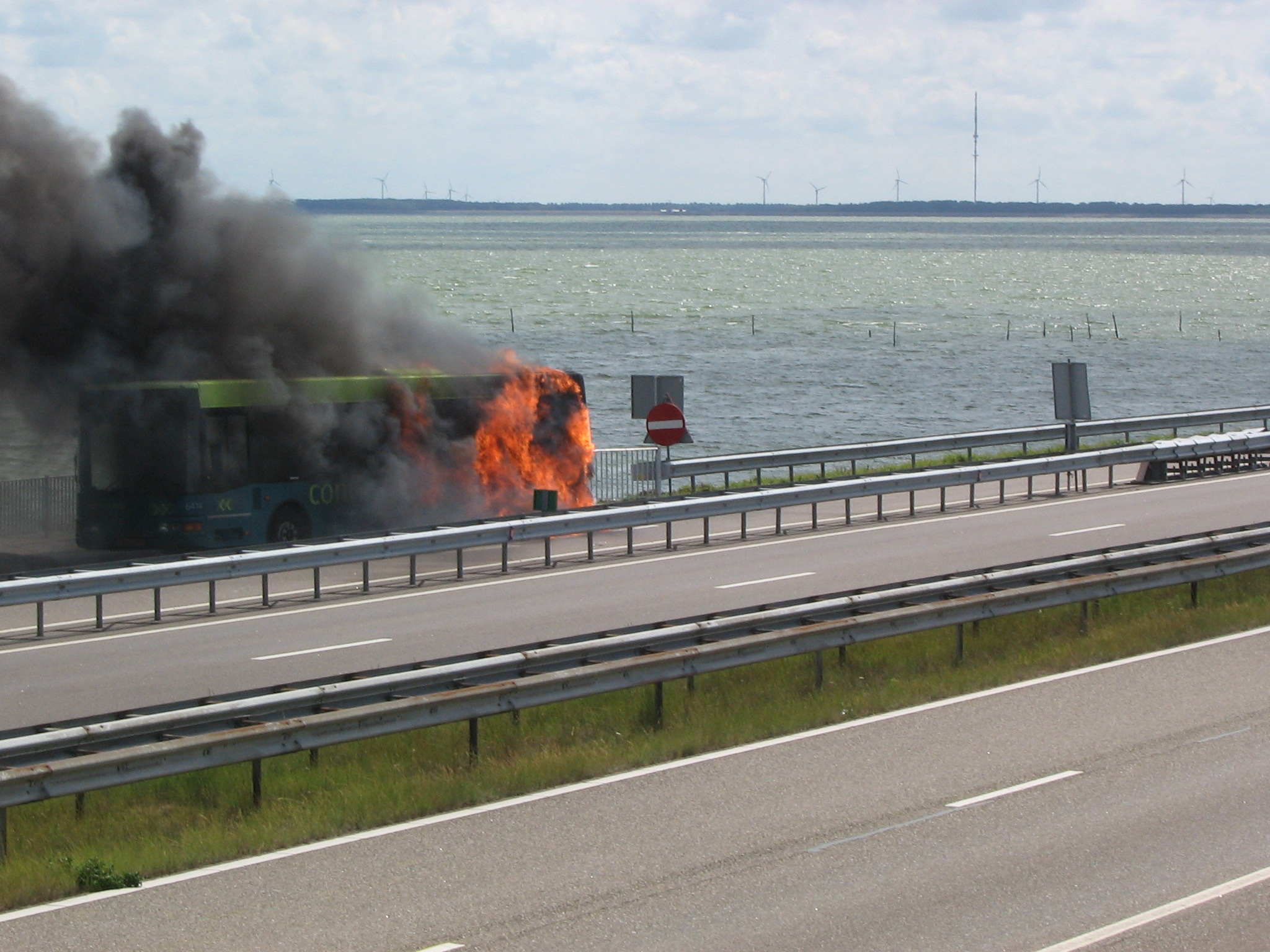 bus afsluitdijk